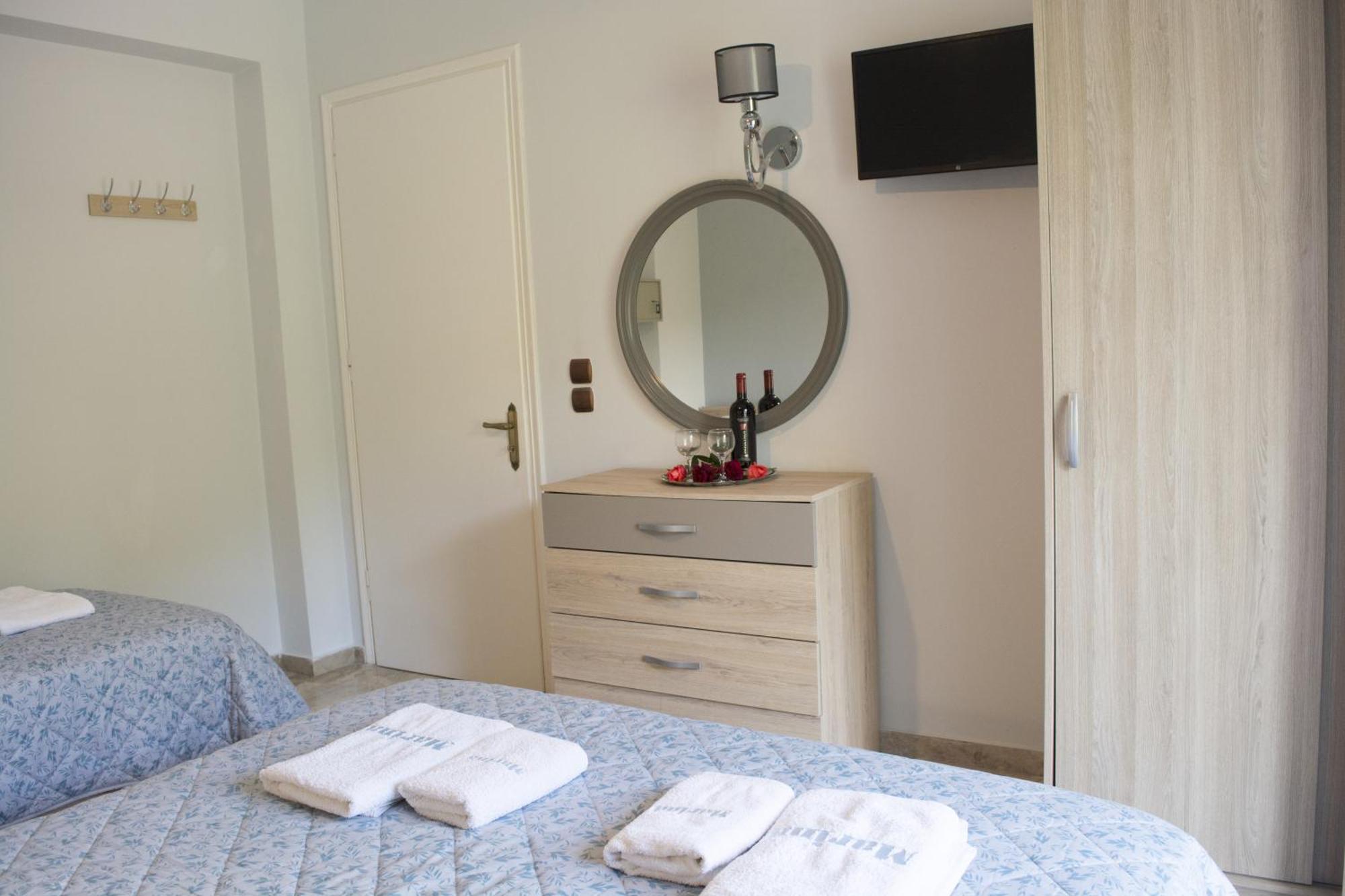 Marina Apartments, Agios Gordios  Bagian luar foto