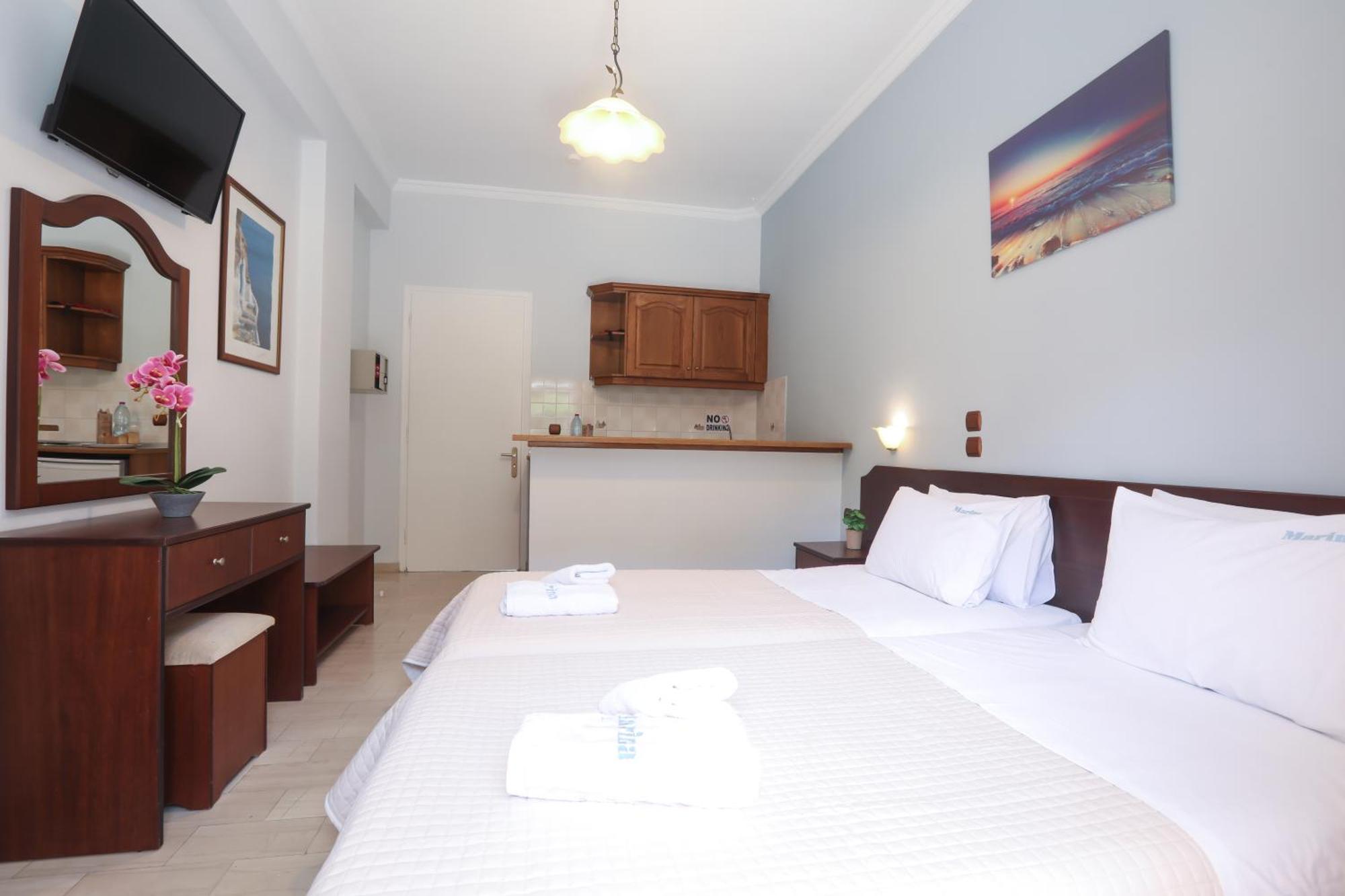 Marina Apartments, Agios Gordios  Bagian luar foto